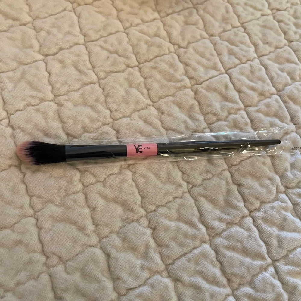 New YC Collection Y02 Glow Brush Duo Fiber